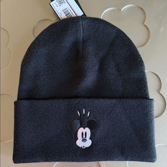 🆕 LULULEMON Disney x Lululemon Warm Revelation Beanie Mickey Mouse NWT Black - Picture 16 of 16